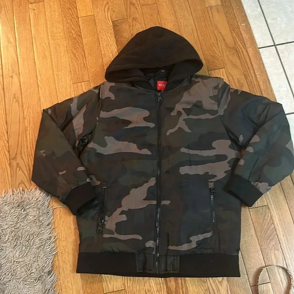 2 for 15 GUESS JACKET - Picture 6 of 9